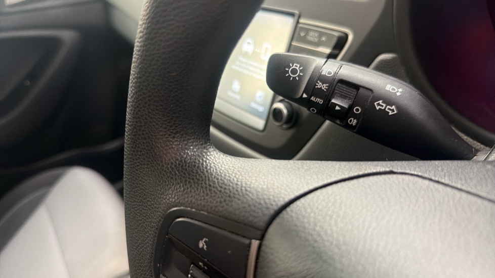 Hyundai i20 1.2 MPi S Connect 5dr Petrol Hatchback - Image 34