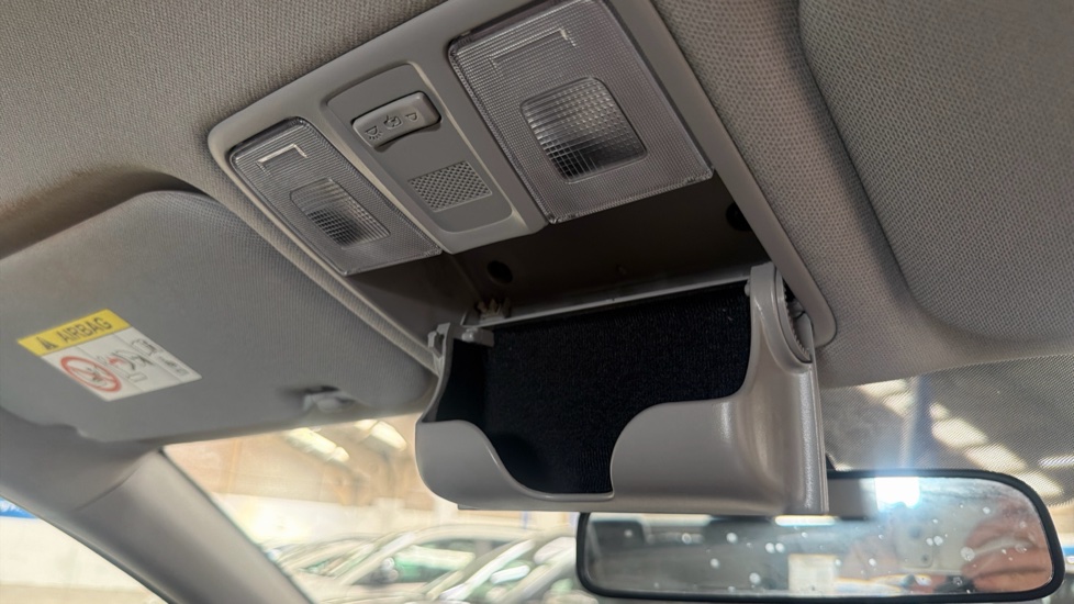 Hyundai i20 1.2 MPi S Connect 5dr Petrol Hatchback - Image 38