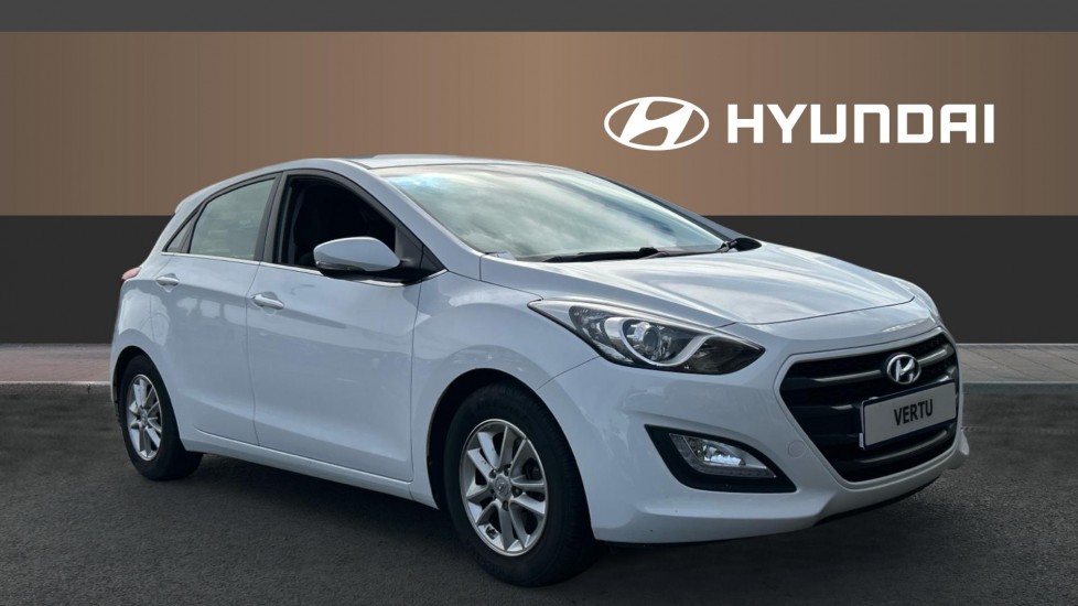 Hyundai i30 1.6 CRDi Blue Drive SE Nav 5dr Diesel Hatchback - Image 1