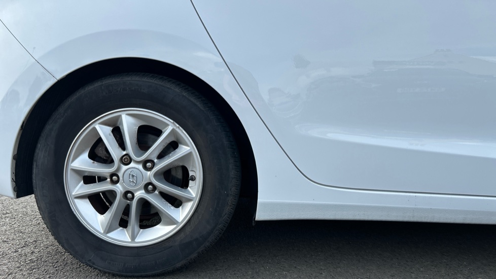 Hyundai i30 1.6 CRDi Blue Drive SE Nav 5dr Diesel Hatchback - Image 7