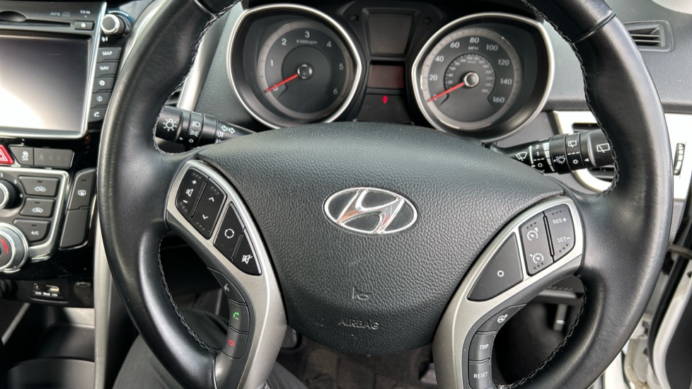 Hyundai i30 1.6 CRDi Blue Drive SE Nav 5dr Diesel Hatchback - Image 25