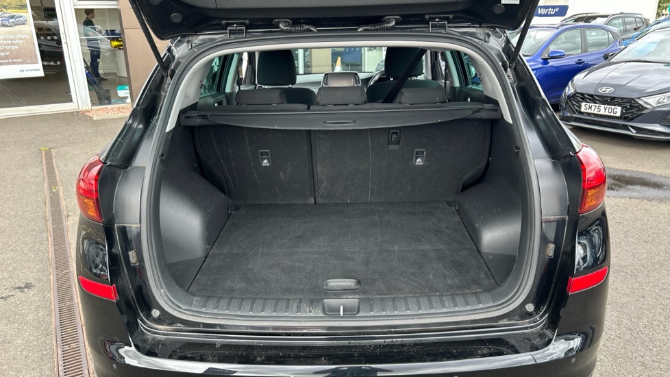Hyundai TUCSON 1.6 TGDi 177 SE Nav 5dr 2WD Petrol Estate - Image 4