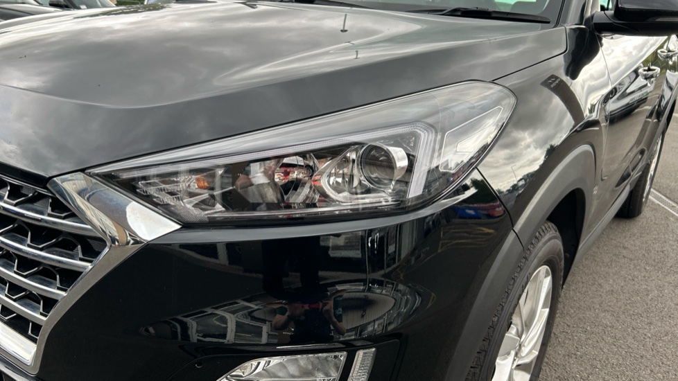Hyundai TUCSON 1.6 TGDi 177 SE Nav 5dr 2WD Petrol Estate - Image 37