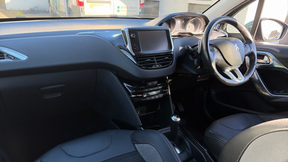Peugeot 2008 1.6 e-HDi Allure 5dr EGC Diesel Estate - Image 9