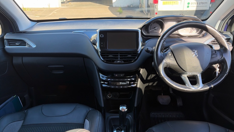 Peugeot 2008 1.6 e-HDi Allure 5dr EGC Diesel Estate - Image 10