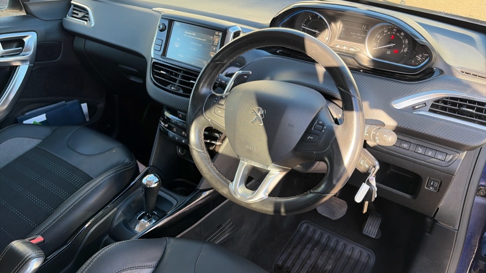 Peugeot 2008 1.6 e-HDi Allure 5dr EGC Diesel Estate - Image 11