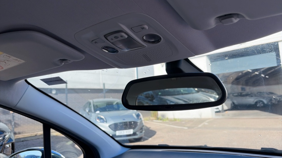 Peugeot 2008 1.6 e-HDi Allure 5dr EGC Diesel Estate - Image 33