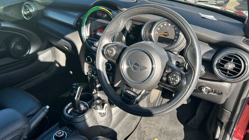 MINI Hatchback 1.5 Cooper Exclusive II 3dr Auto Petrol Hatchback - Image 11