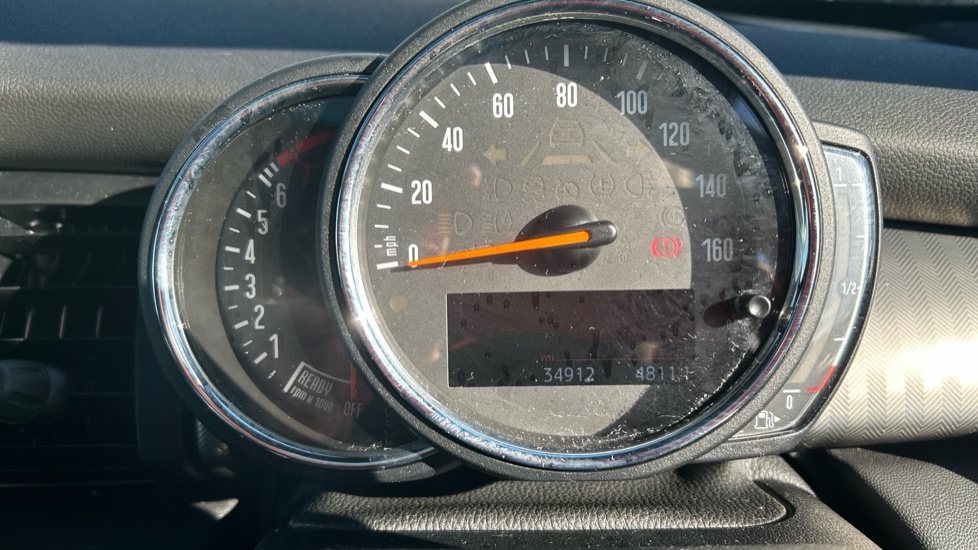 MINI Hatchback 1.5 Cooper Exclusive II 3dr Auto Petrol Hatchback - Image 18