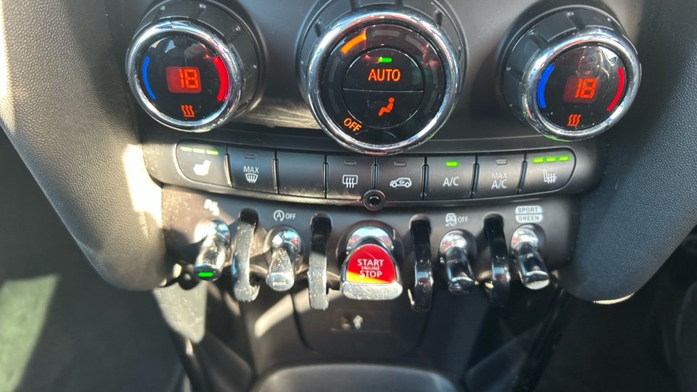 MINI Hatchback 1.5 Cooper Exclusive II 3dr Auto Petrol Hatchback - Image 24