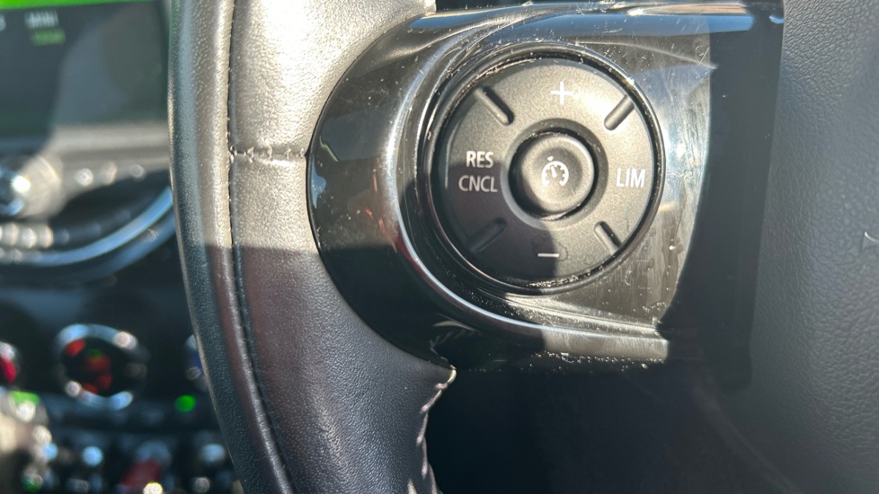 MINI Hatchback 1.5 Cooper Exclusive II 3dr Auto Petrol Hatchback - Image 26