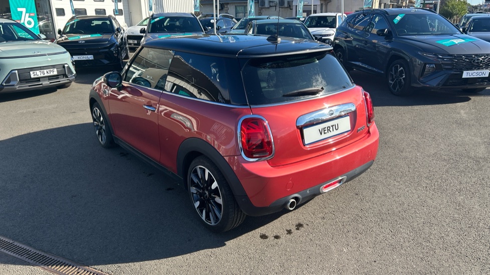 MINI Hatchback 1.5 Cooper Exclusive II 3dr Auto Petrol Hatchback - Image 33