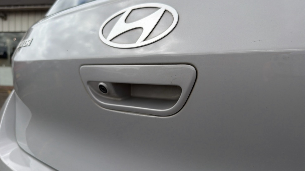 Hyundai i10 1.0 T-GDi N Line 5dr Petrol Hatchback - Image 41