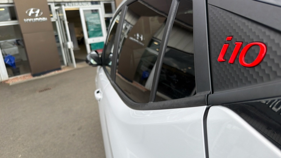 Hyundai i10 1.0 T-GDi N Line 5dr Petrol Hatchback - Image 43