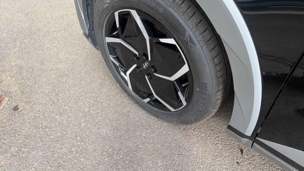 Hyundai IONIQ 5 225kW Premium 73 kWh 5dr AWD Auto Electric Hatchback - Image 23
