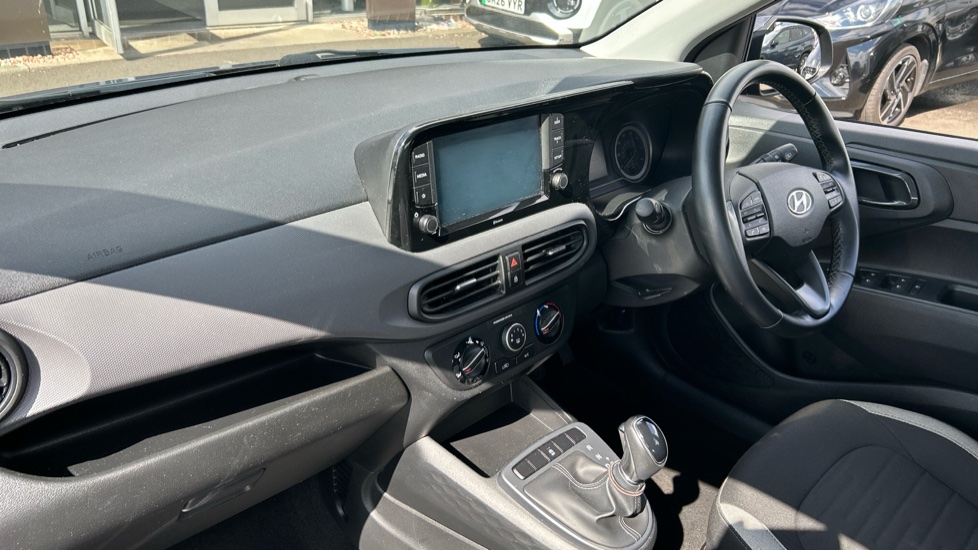 Hyundai i10 1.2 MPi SE Connect 5dr Auto Petrol Hatchback - Image 9