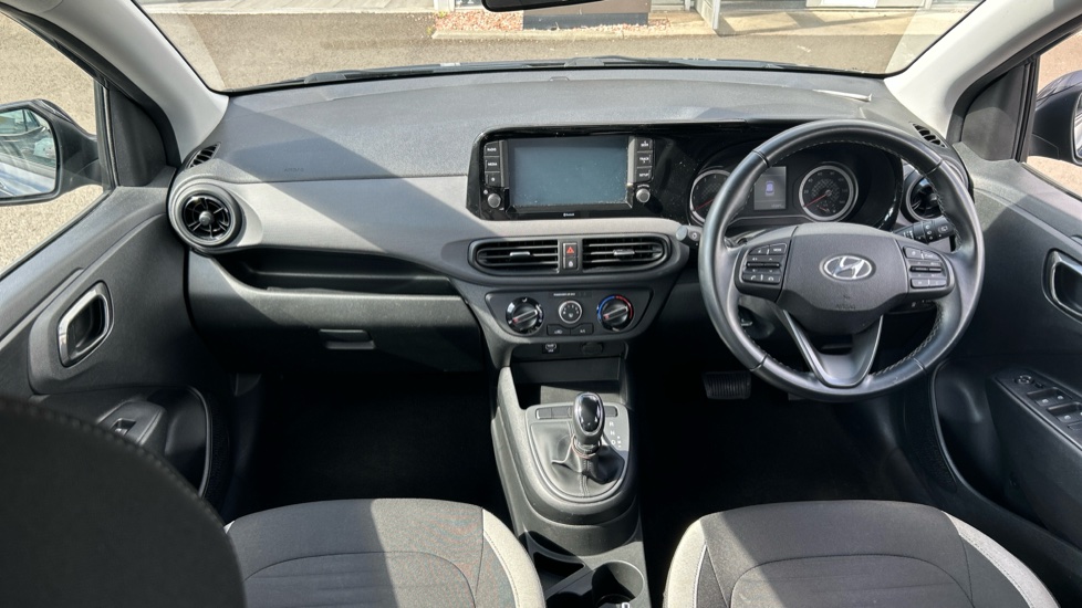 Hyundai i10 1.2 MPi SE Connect 5dr Auto Petrol Hatchback - Image 10