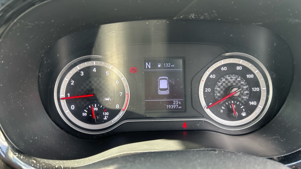 Hyundai i10 1.2 MPi SE Connect 5dr Auto Petrol Hatchback - Image 18