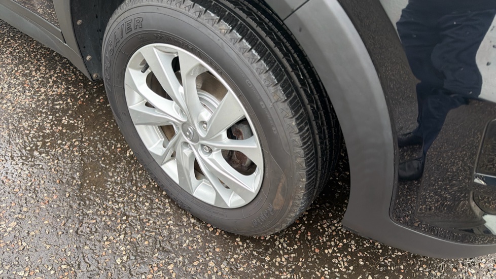 Hyundai TUCSON 1.6 GDi SE Nav 5dr 2WD Petrol Estate - Image 22