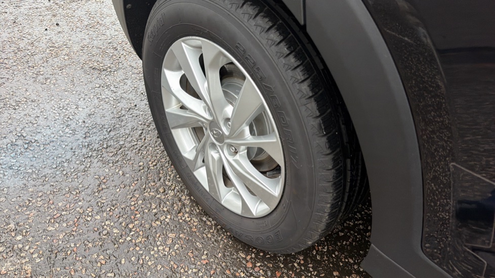 Hyundai TUCSON 1.6 GDi SE Nav 5dr 2WD Petrol Estate - Image 24