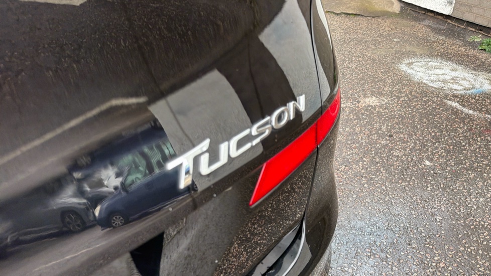 Hyundai TUCSON 1.6 GDi SE Nav 5dr 2WD Petrol Estate - Image 28