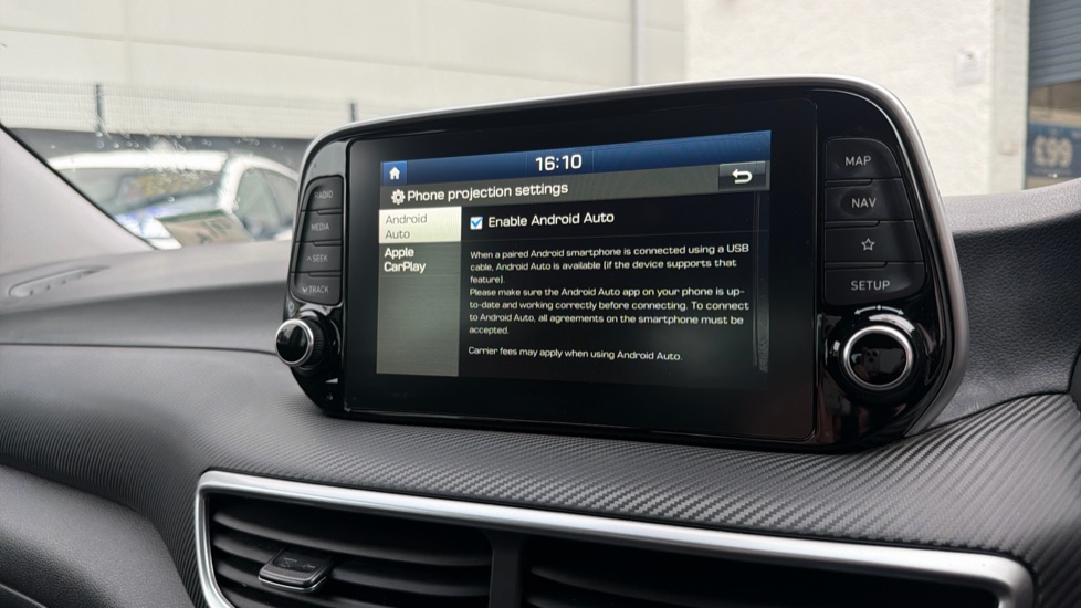 Hyundai TUCSON 1.6 GDi SE Nav 5dr 2WD Petrol Estate - Image 37