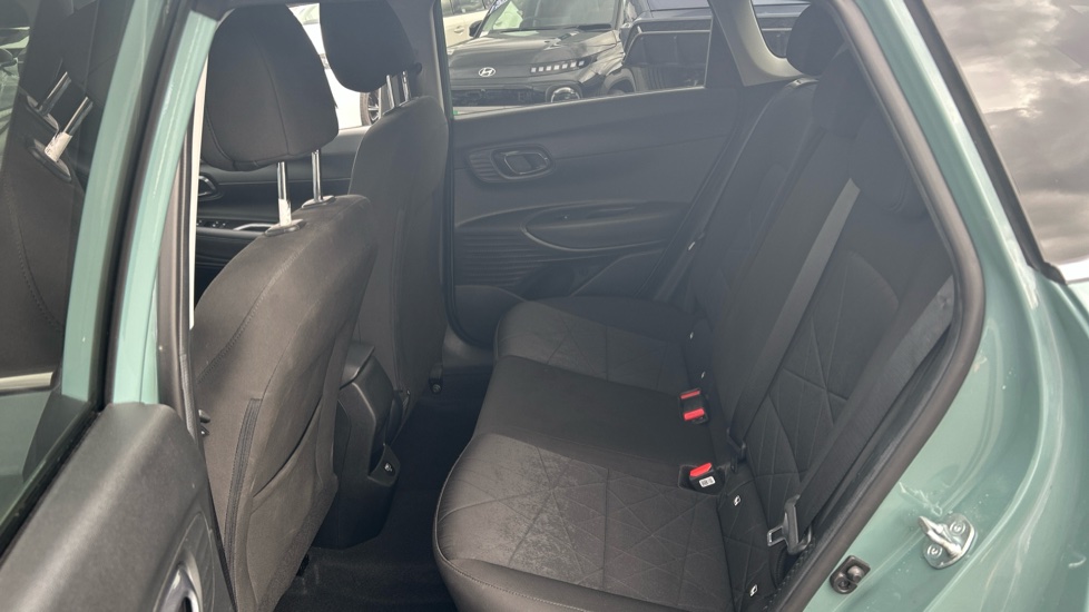 Hyundai BAYON 1.0 TGDi 48V MHEV Premium 5dr DCT Petrol Hatchback - Image 16