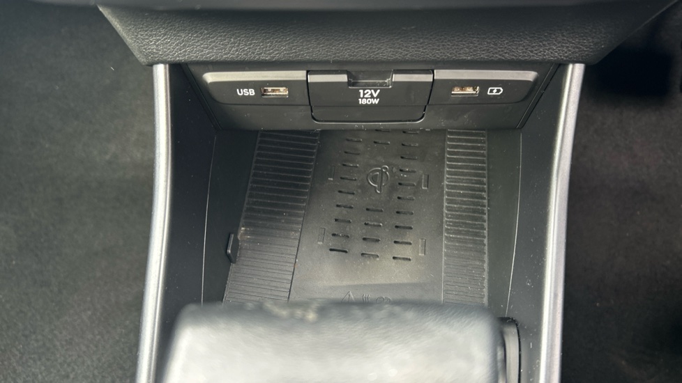 Hyundai BAYON 1.0 TGDi 48V MHEV Premium 5dr DCT Petrol Hatchback - Image 26