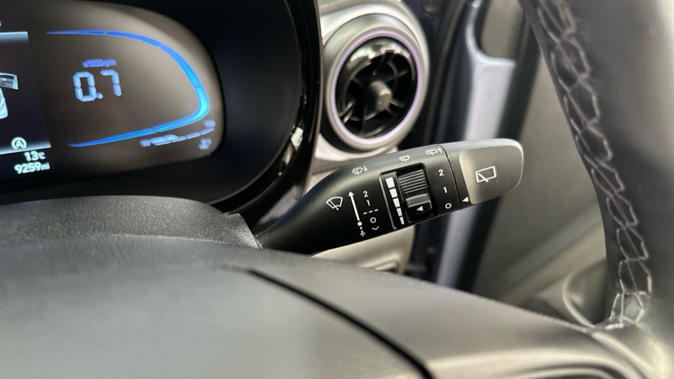 Hyundai i10 1.0 [63] Premium 5dr [Nav] Petrol Hatchback - Image 25