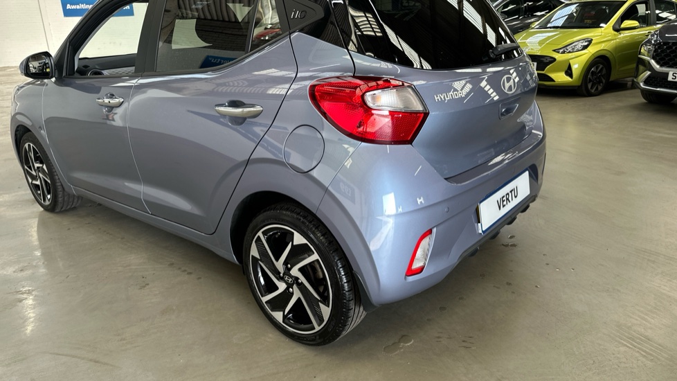 Hyundai i10 1.0 [63] Premium 5dr [Nav] Petrol Hatchback - Image 37