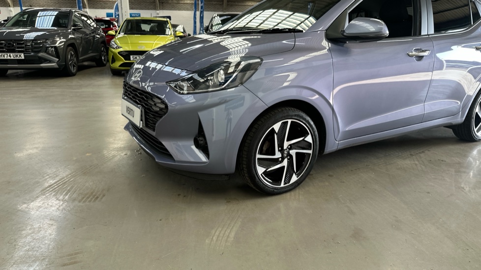 Hyundai i10 1.0 [63] Premium 5dr [Nav] Petrol Hatchback - Image 38