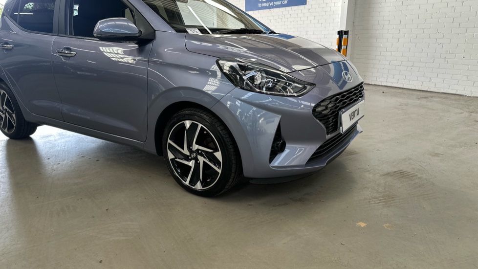 Hyundai i10 1.0 [63] Premium 5dr [Nav] Petrol Hatchback - Image 39