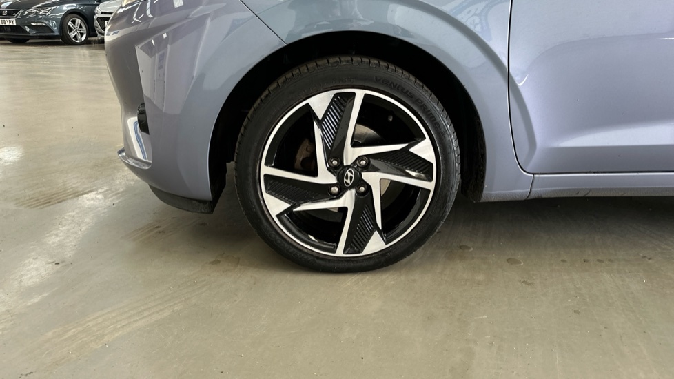 Hyundai i10 1.0 [63] Premium 5dr [Nav] Petrol Hatchback - Image 41