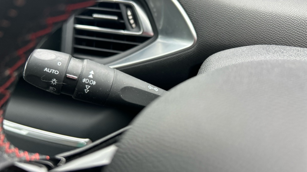 Peugeot 308 1.5 BlueHDi 130 GT Line 5dr Diesel Hatchback - Image 26