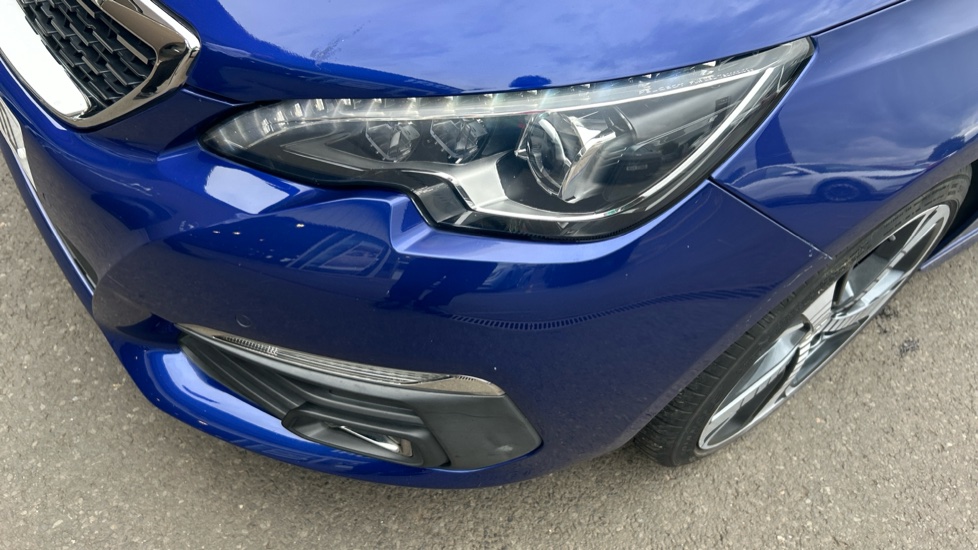 Peugeot 308 1.5 BlueHDi 130 GT Line 5dr Diesel Hatchback - Image 34