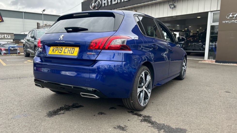 Peugeot 308 1.5 BlueHDi 130 GT Line 5dr Diesel Hatchback - Image 39