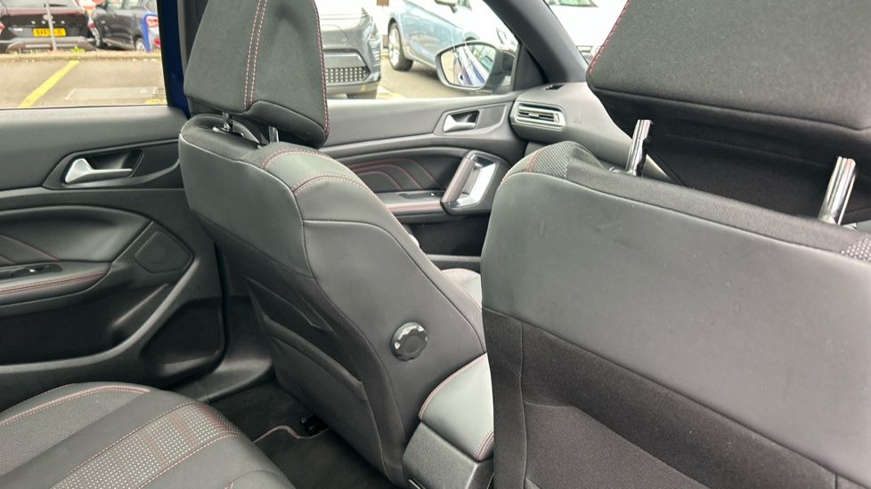 Peugeot 308 1.5 BlueHDi 130 GT Line 5dr Diesel Hatchback - Image 45