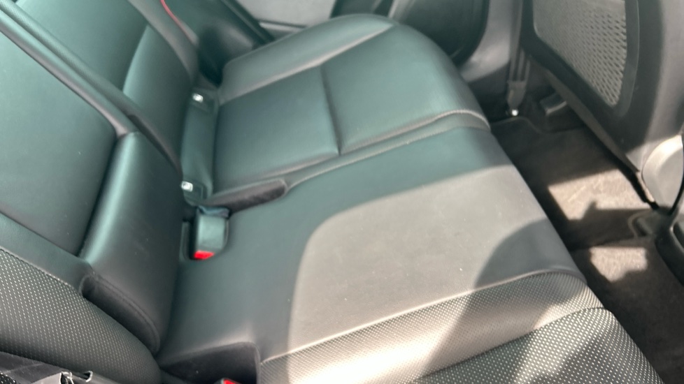 Kia Sportage 1.6T GDi ISG GT-Line 5dr DCT Auto [AWD] Petrol Estate - Image 39