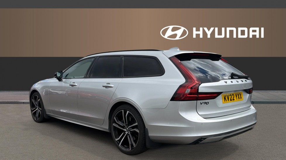 Volvo V90 2.0 B5P R DESIGN 5dr Auto Petrol Estate - Image 2