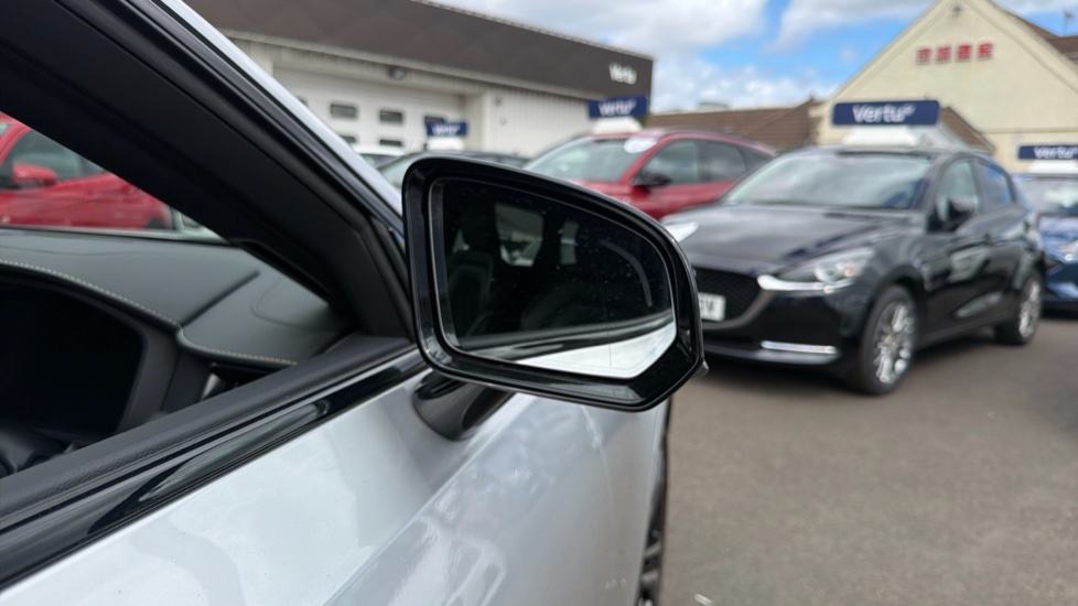 Volvo V90 2.0 B5P R DESIGN 5dr Auto Petrol Estate - Image 23