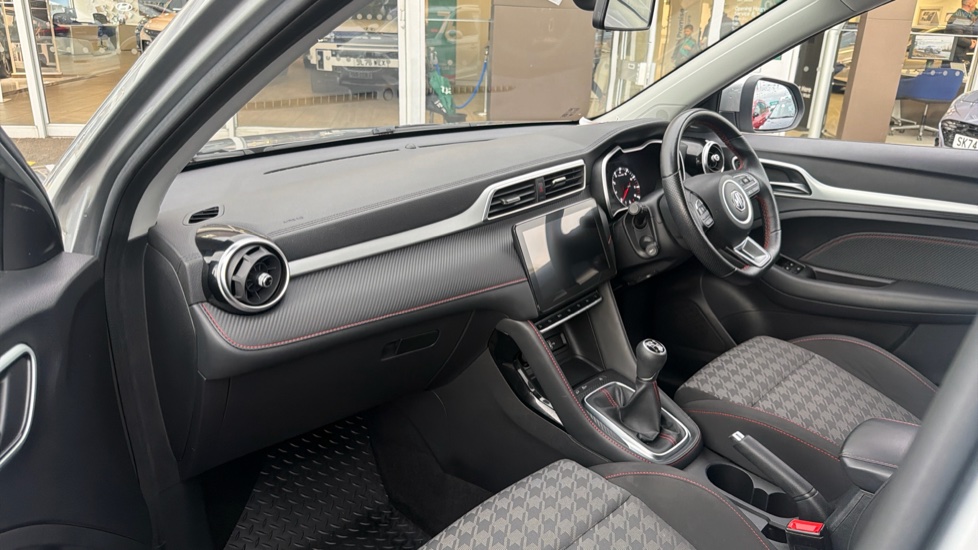 MG ZS 1.5 VTi-TECH Excite 5dr Petrol Hatchback - Image 9