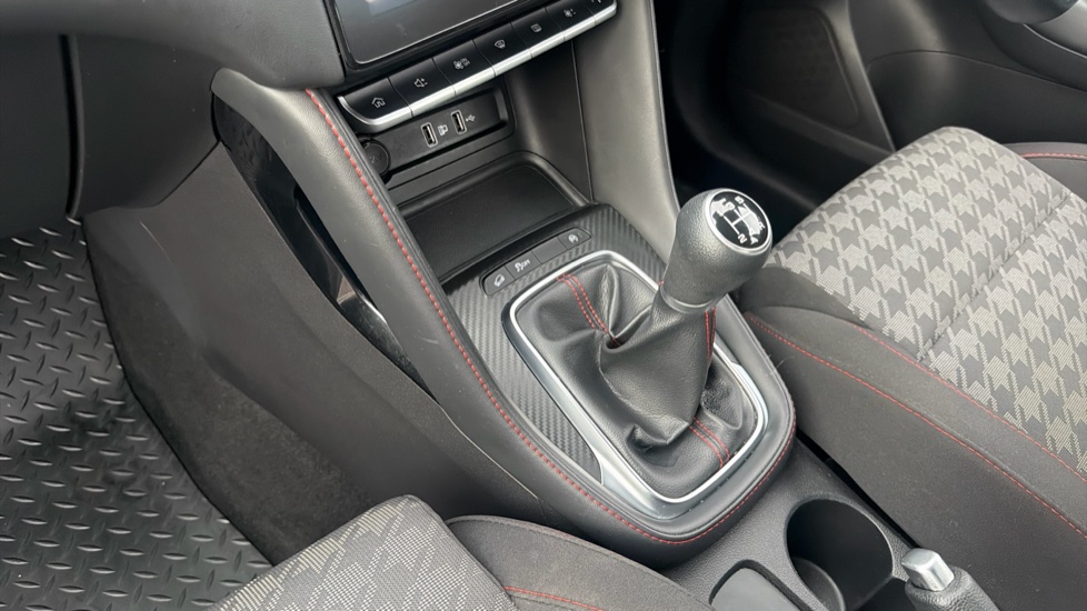MG ZS 1.5 VTi-TECH Excite 5dr Petrol Hatchback - Image 13