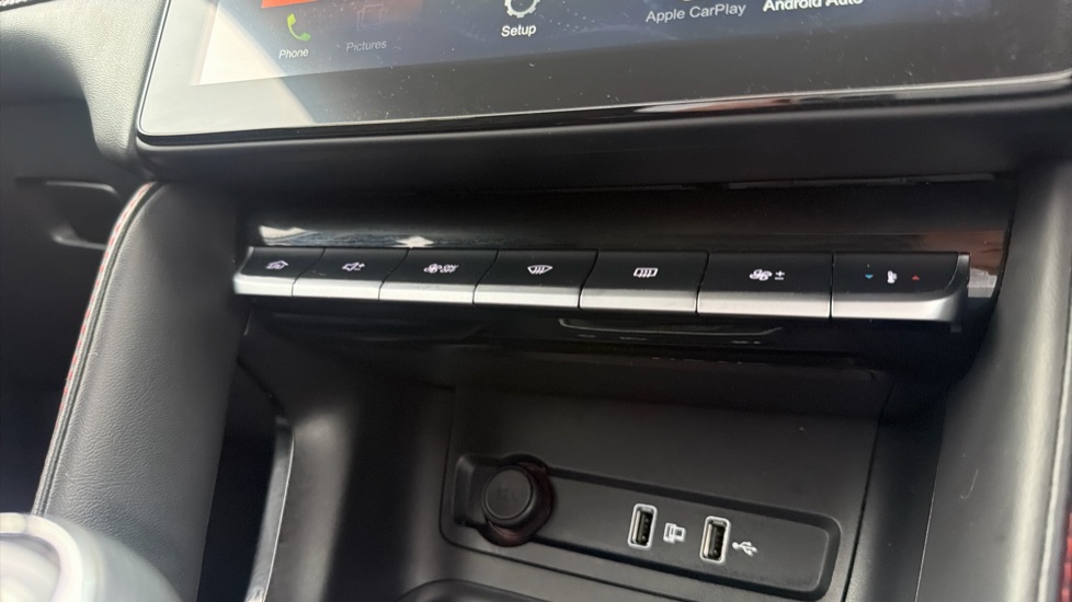 MG ZS 1.5 VTi-TECH Excite 5dr Petrol Hatchback - Image 24