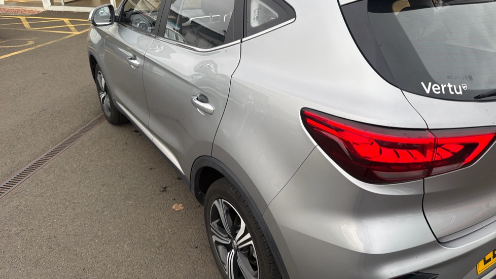 MG ZS 1.5 VTi-TECH Excite 5dr Petrol Hatchback - Image 40