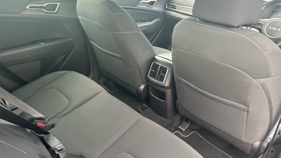 Kia Sportage 1.6T GDi ISG 2 5dr Petrol Estate - Image 43