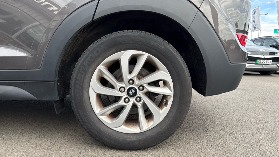 Hyundai TUCSON 1.7 CRDi Blue Drive SE Nav 5dr 2WD Diesel Estate - Image 7