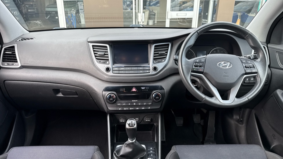Hyundai TUCSON 1.7 CRDi Blue Drive SE Nav 5dr 2WD Diesel Estate - Image 10