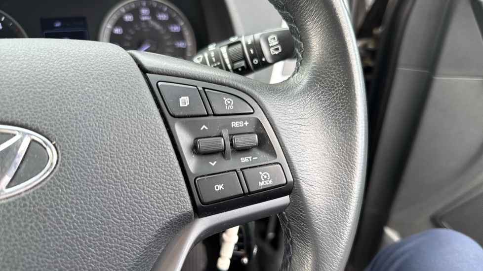Hyundai TUCSON 1.7 CRDi Blue Drive SE Nav 5dr 2WD Diesel Estate - Image 32
