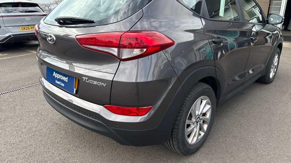 Hyundai TUCSON 1.7 CRDi Blue Drive SE Nav 5dr 2WD Diesel Estate - Image 37