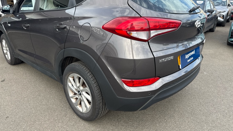 Hyundai TUCSON 1.7 CRDi Blue Drive SE Nav 5dr 2WD Diesel Estate - Image 38